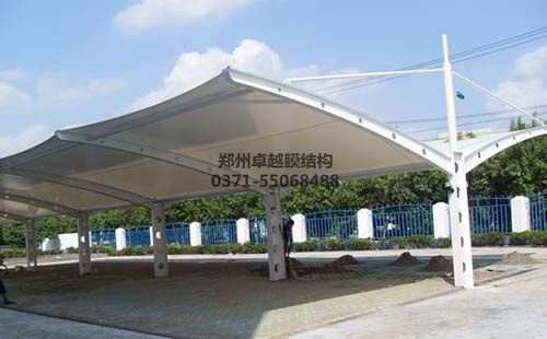 河南省平頂山實(shí)驗高中膜結(jié)構(gòu)車棚
