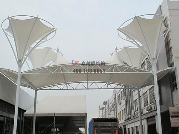 烏魯木齊景觀<font color='red'>張拉膜結構</font>遮陽棚【生產(chǎn)廠家】